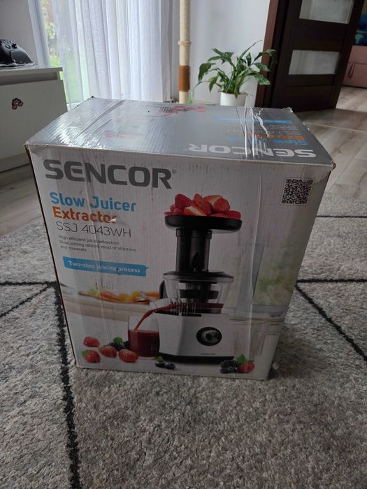 Wyciskarka wolnoobrotowa SENCOR SSJ 4043WH