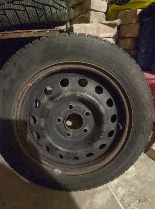 Шини диски 185/60R 15 на Kia