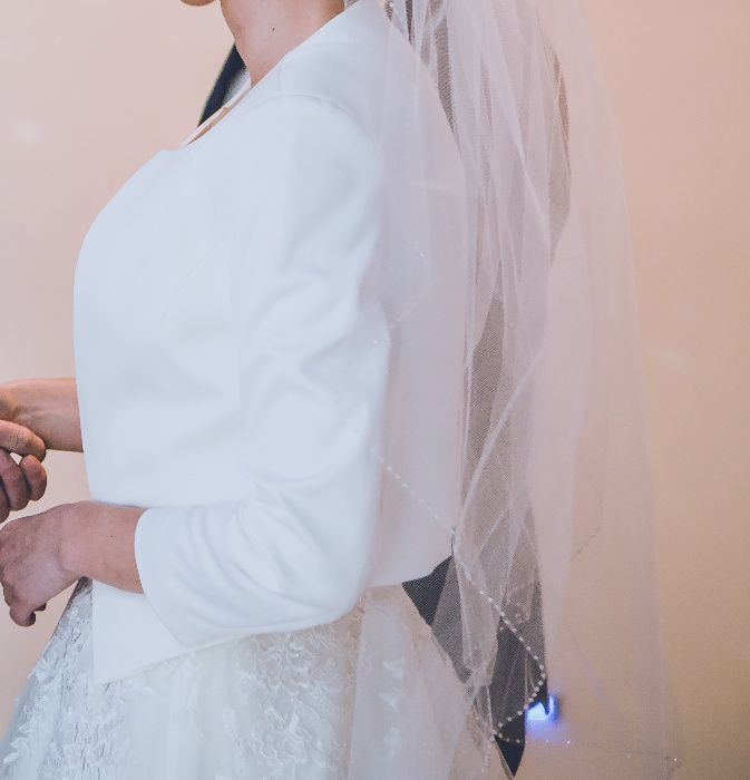 Żakiet ecru ivory ślub bolerko DanHen r. 36