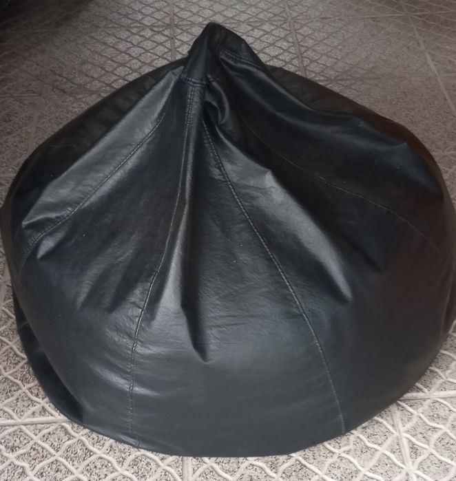 Puff em pele confortável