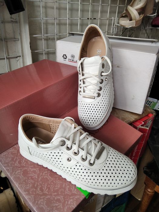 Шкіряни мокасини