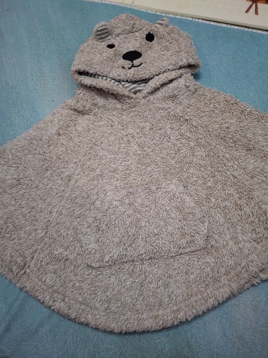 2 poncza i kurtka przejściowa dla dziewczynki 110/116