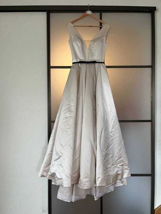 Сукня Adore на випускний/весілля