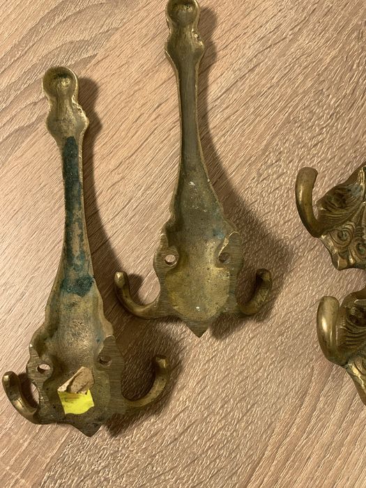 Duze wieszaki mosięż antyki 5 szt