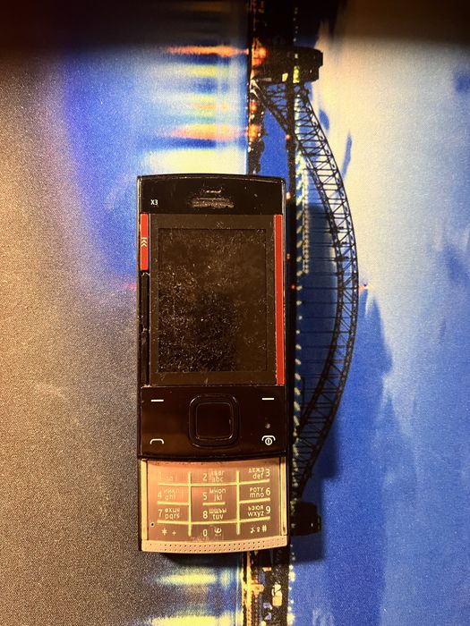 Телефон Nokia x3