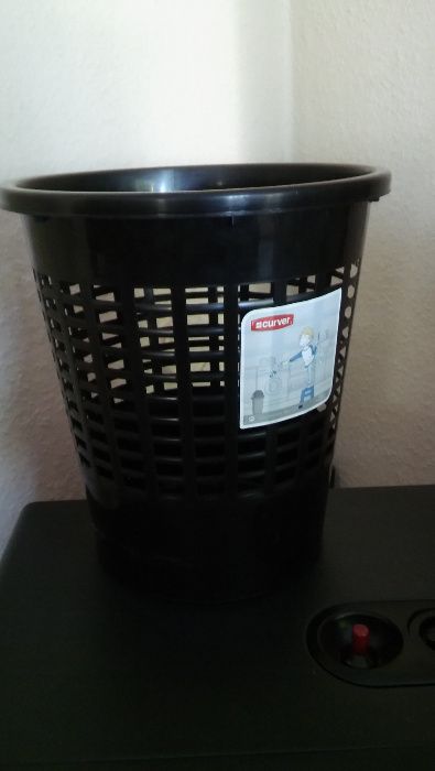 Kosz plastikowy czarny