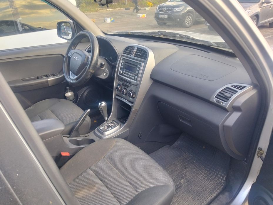 Продам Чери Тигр 2015 рик 1.8 автомат