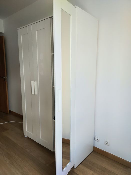 Roupeiro IKEA BRIMNES de 3 portas