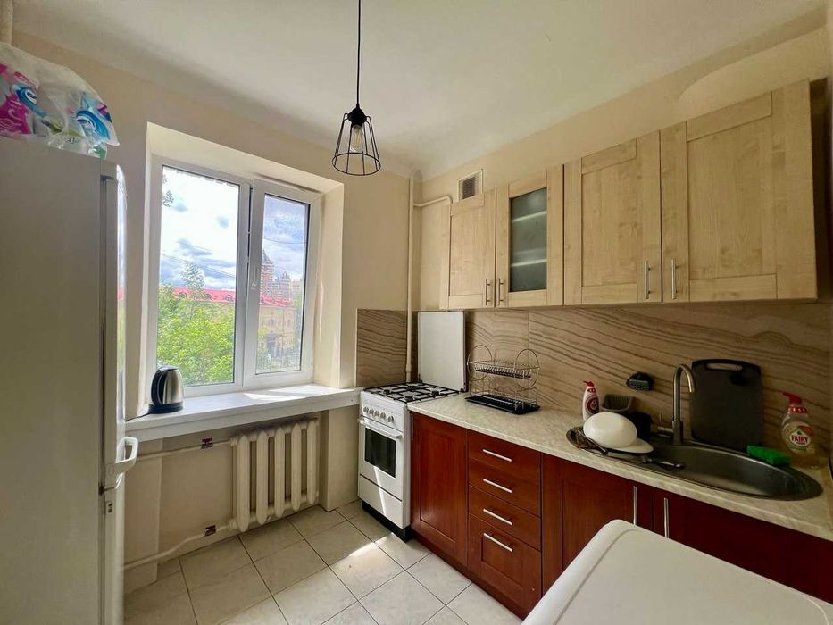 2к центр Печерськ метро Кловська довгостроково помісячно без коміссії