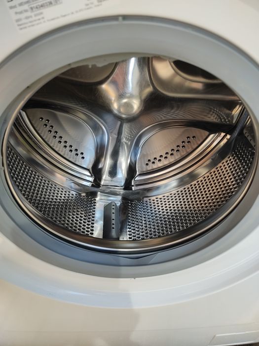 Pralka Electrolux Slim
