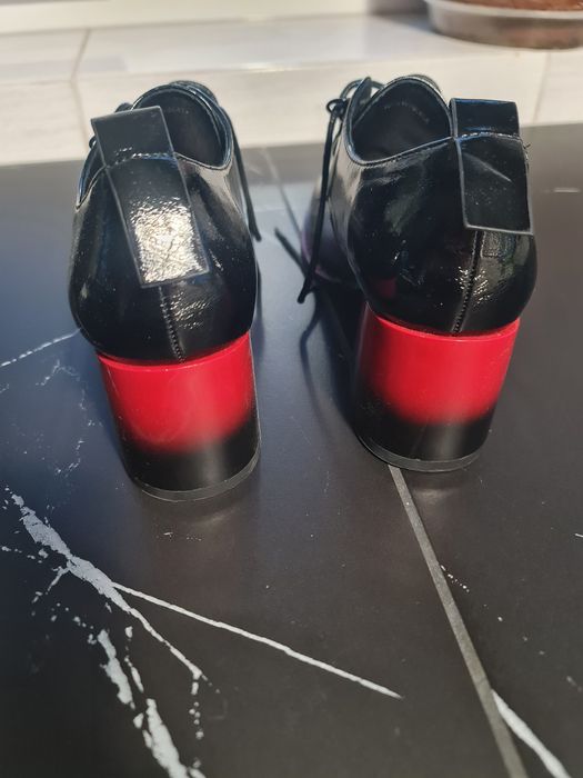 Czarbe lakierki buty damskie 37