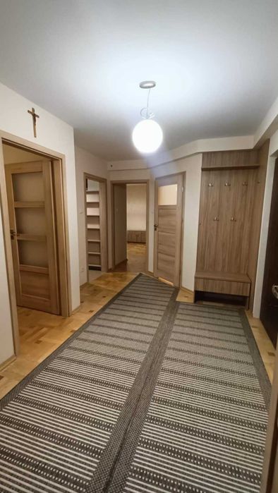 Wynajmę 3 pokojowe mieszkanie