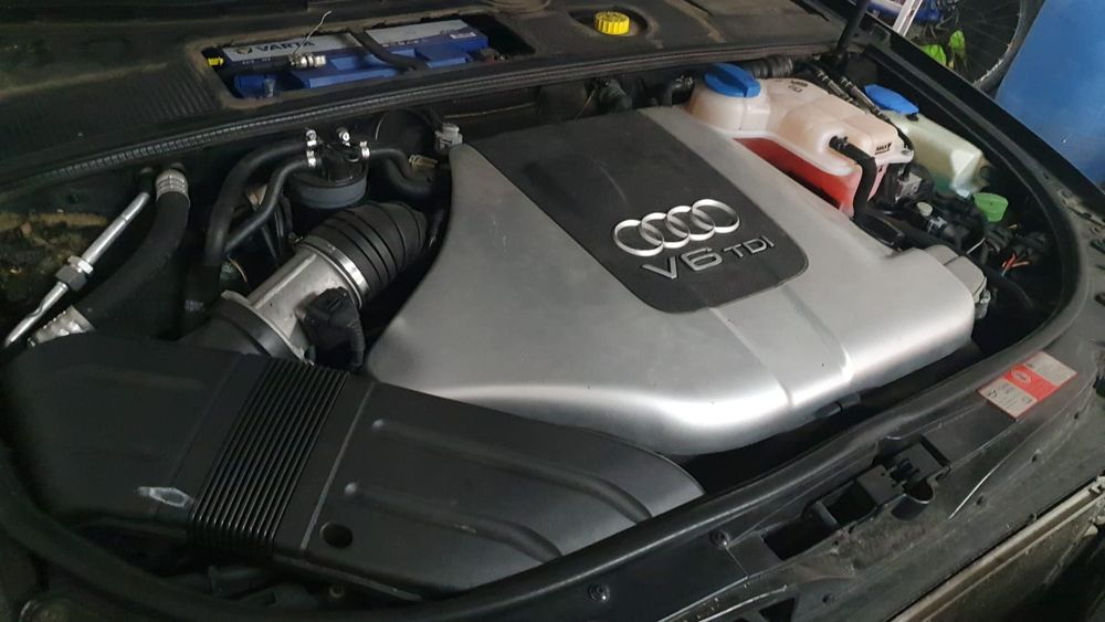 Motor Audi A4 2.5