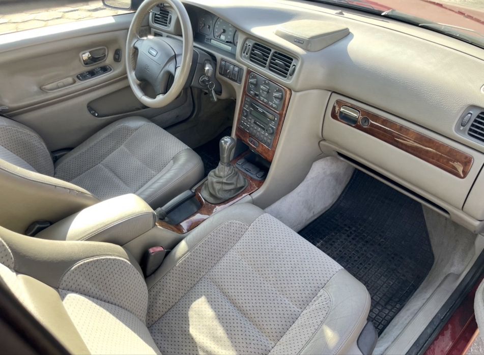 Volvo V70 2.3 T5 239KM
