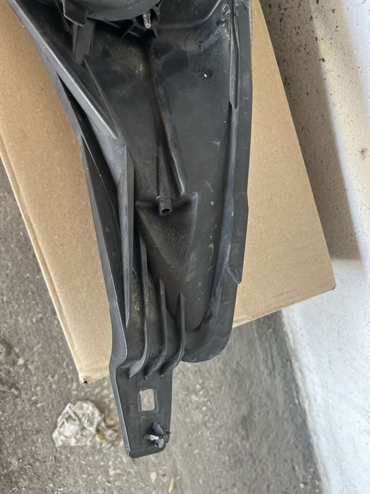 Farol ford fiesta 2016