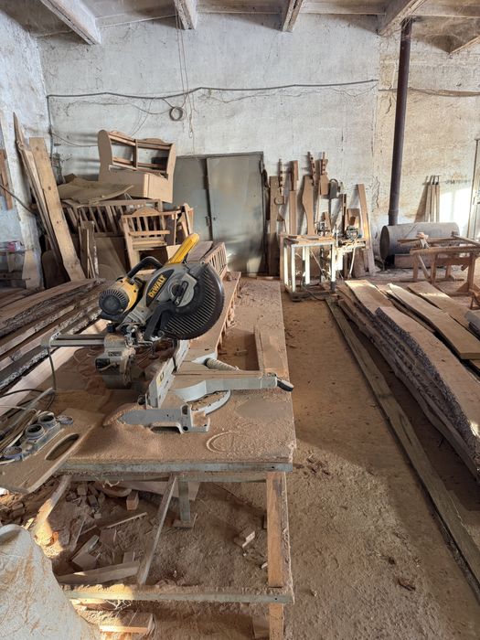 Меблеве виробництво