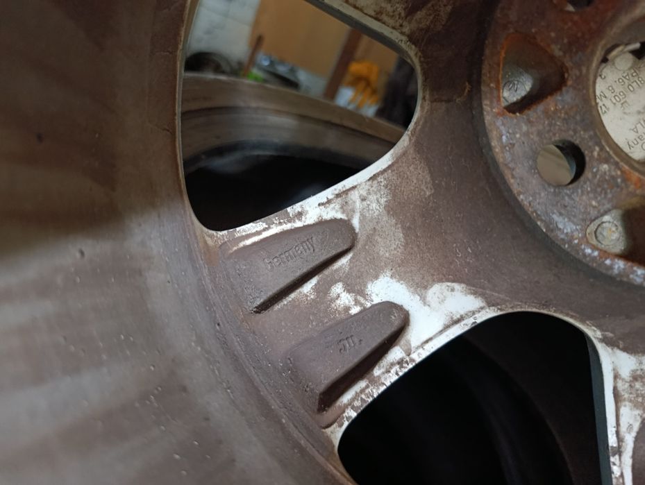 Диски  Volkswagen Golf4,Skoda,Audi 5/100/16 6,5j et42 dia57,1