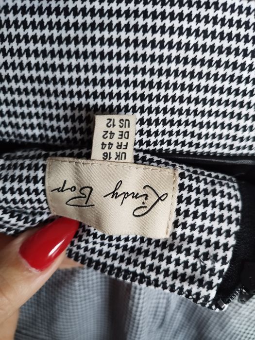 R.44 długa biało czarna spódniczka MIDI w pepitkę