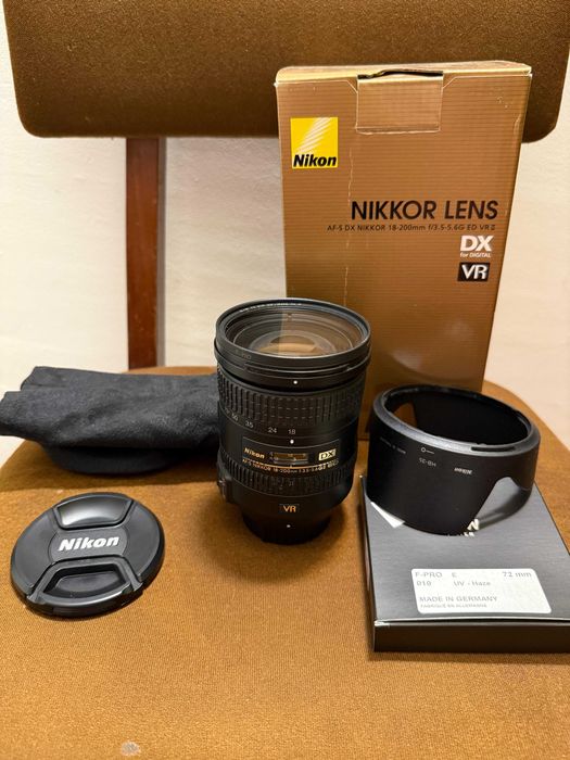 Nikon D7000 + Objetiva 18-200mm VR II