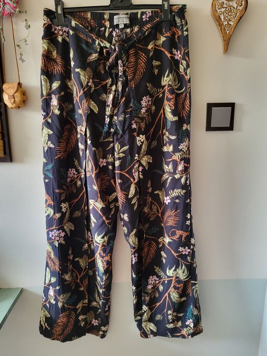 Spodnie bawełniane kwiaty liście rozmiar 44