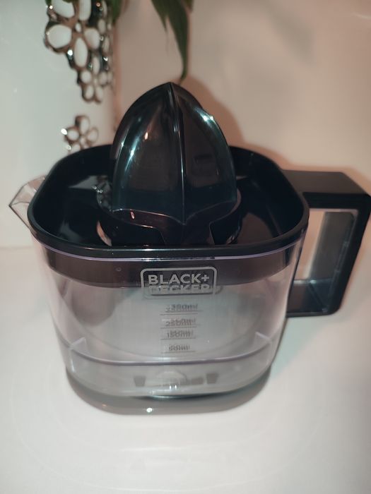 Wyciskarka do cytrusów Black+Decker BXCJ26