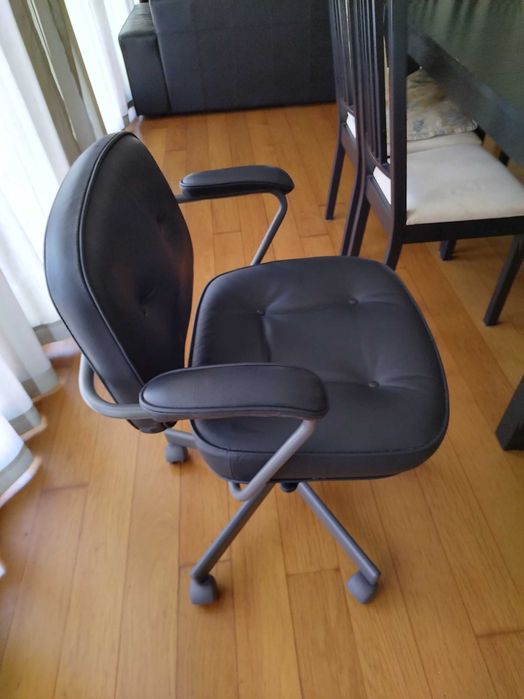 ALEFJÄLL Cadeira giratória, Glose preto