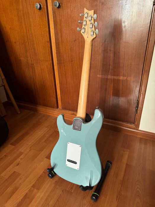 PRS SE Silver Sky