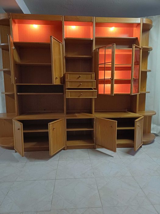 Móvel/Louceiro/Cristaleira/Iluminado/5 Módulos