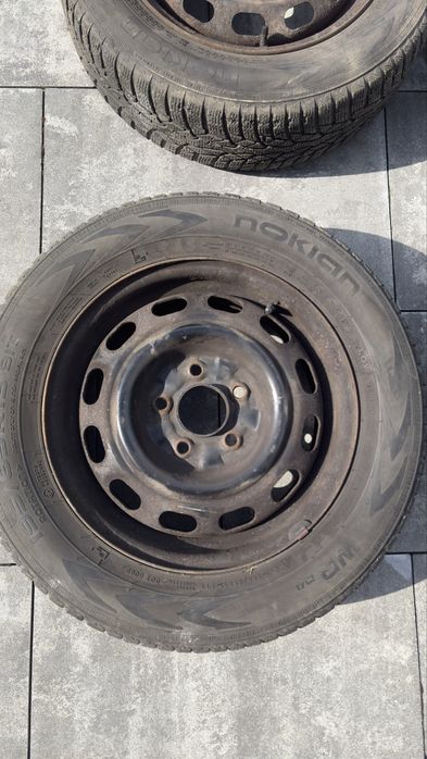 Sprzedam koła stalowe 5x114,3 z opnami zimowymi