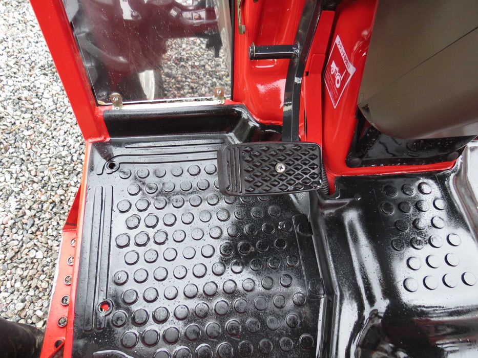 Трактор Мінітрактор Кубота Янмар Kubota Yanmar