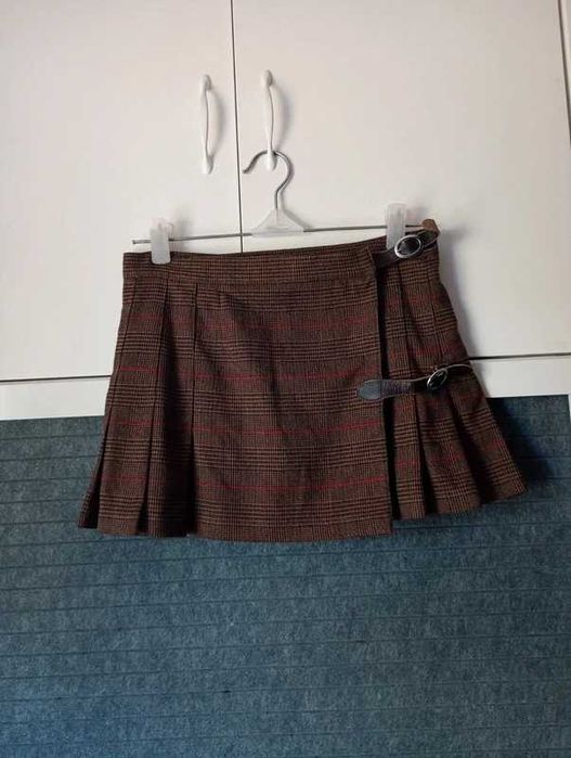 Spódniczka mini w kratę plisowana Brandy Melville