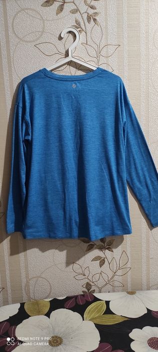 Кофтинка осінь-весна, дуже приємна на дотик, легенька, повсякденна,