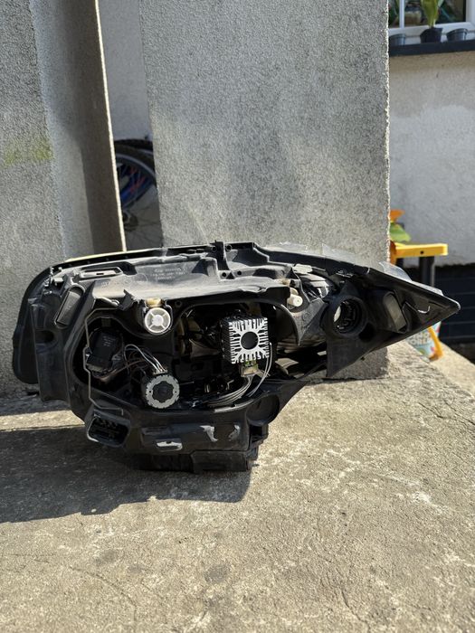 Lampa prawy przód Bmw e87 seria 1