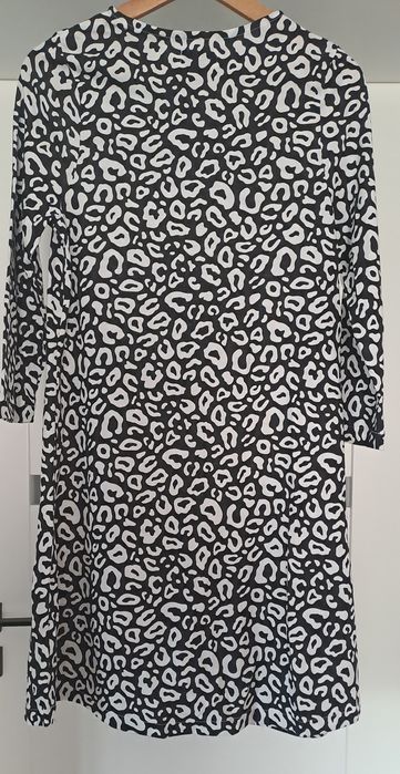 Rozkloszowana sukienka