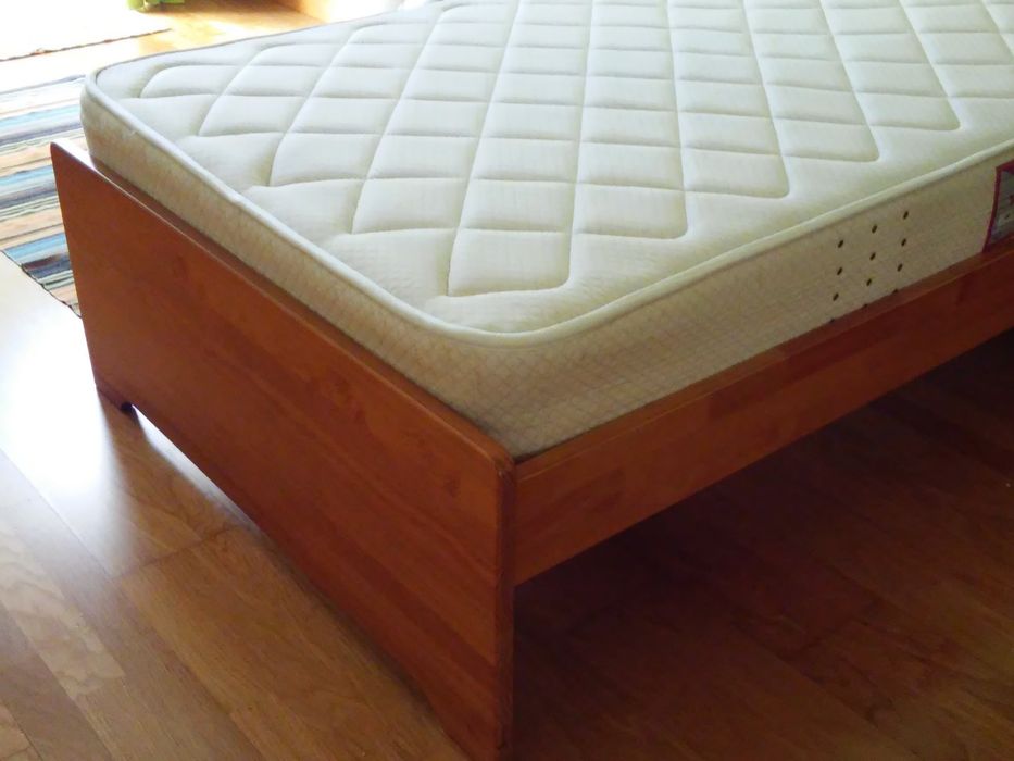 Vendo cama de solteiro