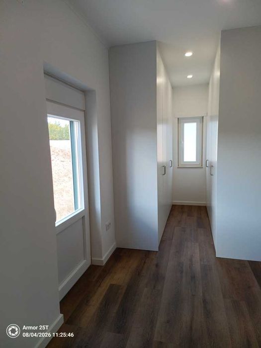 Apartamento T2 Novo com Entrada Independente e Garagem – Quinta do Sol, Sarge, Torres Vedras