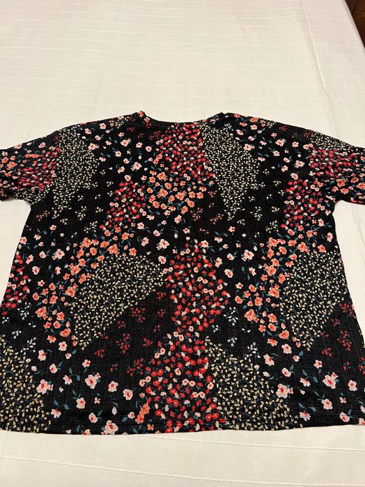 T-shirt/blusas mulher (vendo em conjunto ou separadas)