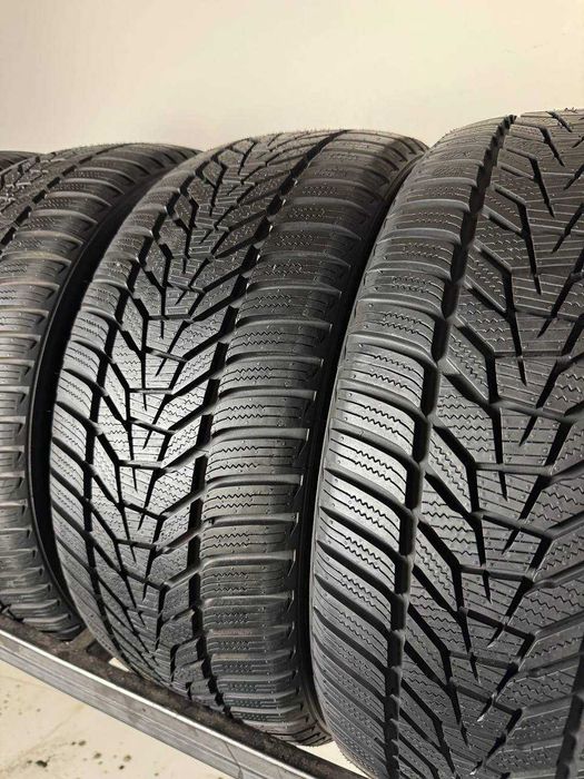 225/40/18 R18 Hankook Winter I*cept evo3 92V 4шт Зимова шина NEW НОВА