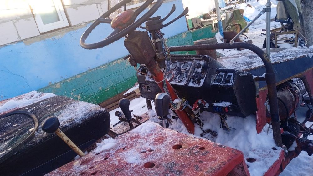 Продам трактор т 25