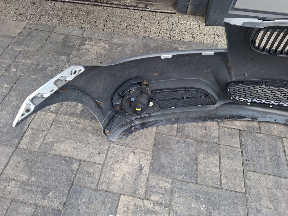 Bmw 3 e90 e91 lift 08-12 zderzak przod przedni srebrny titansilber