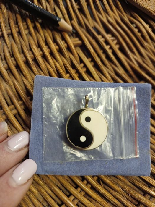 Подвеска-кулон инь-янь