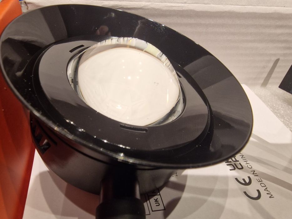 Oświetlenie do akwarium