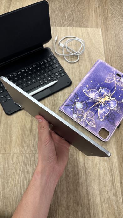 iPad Pro 4gen 11’’ M2 256 GB 2023 rok