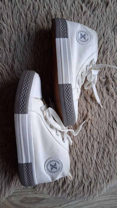 Dziecięce trampki wysokie białe roz.34