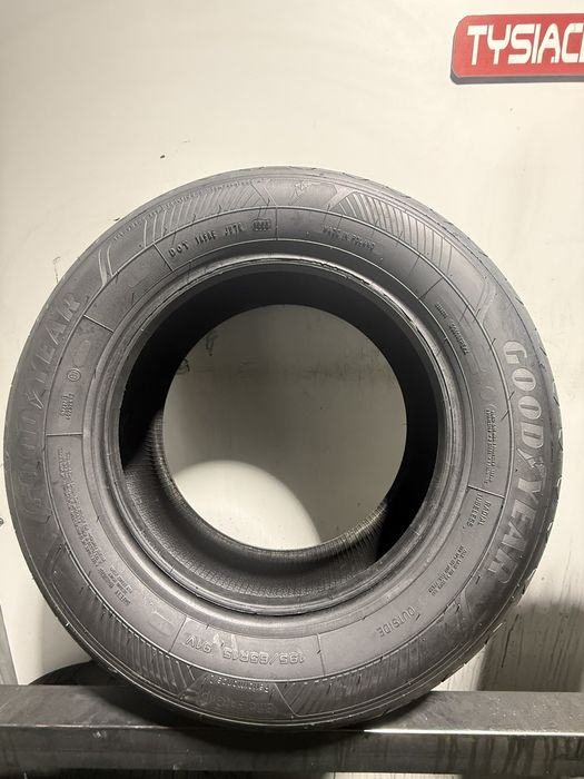 Opona letnia Goodyear EfficientGrip Performance 2 195/65R15 #L1392