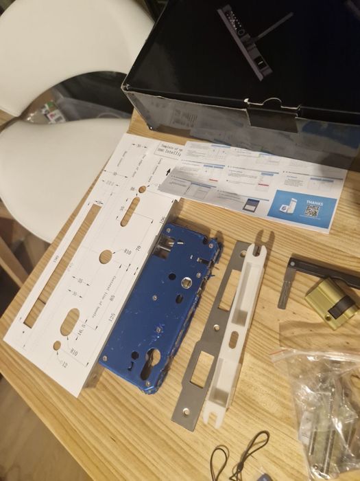 Fechadura eletrica / eletronica / digital Nova c/bluetooth  e wifi