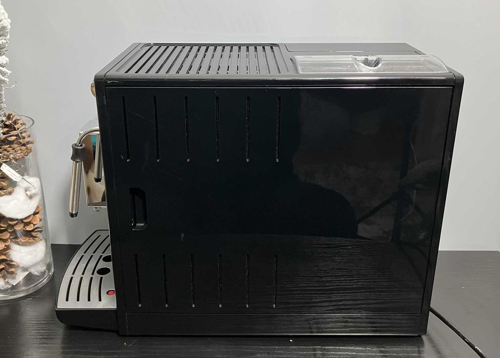 Кавомашина Melitta Solo & Milk — компактна та проста у використанні