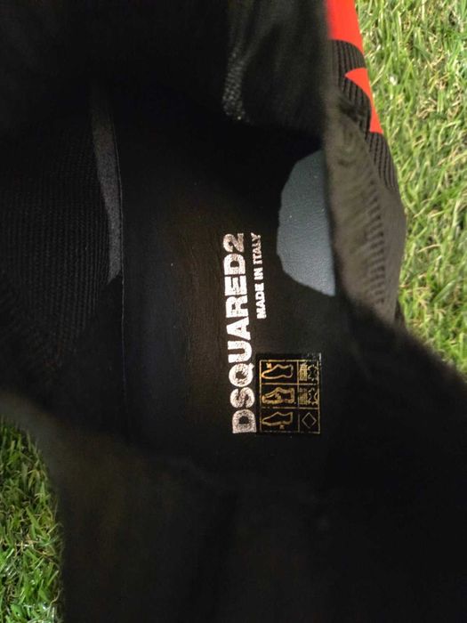 Продать кроссовки DSQUARED2