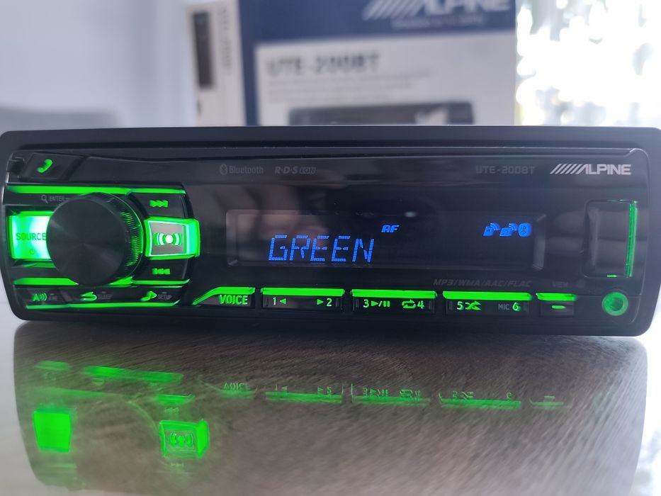 Nowe Radio samochodowe Alpine UTE 200BT, Bluetooth, USB,