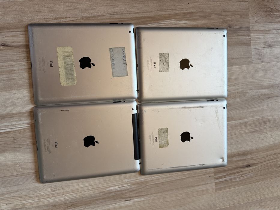 4 iPad’a (stan nieznany)